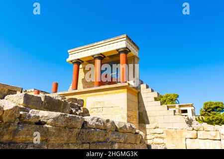 Vue imprenable sur les ruines du palais de Knossos en Crète, Héraklion, Grèce Banque D'Images