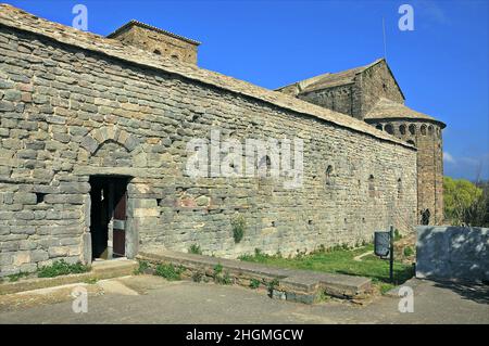 Monastère de Sant Pere de Casserres aux Masies de Roda dans la région d'Osona province de Barcelone, Catalogne, Espagne Banque D'Images