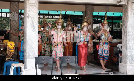 Le sanctuaire Erawan, alias Thao Maha Phrom Shrine Bangkok Thaïlande Banque D'Images