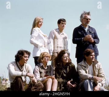 Acteurs roumains Rodica Mureșan, Florin Calinescu, Constantin Codresscu, Adrian Pintea, Valeria Seciu,Gina Patrichi et George Motoi, pendant le tournage de la série « Lumini si umbre », environ 1979. Banque D'Images