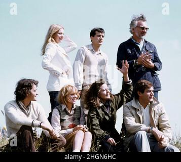 Acteurs roumains Rodica Mureșan, Florin Calinescu, Constantin Codresscu, Adrian Pintea, Valeria Seciu,Gina Patrichi et George Motoi, pendant le tournage de la série « Lumini si umbre », environ 1979. Banque D'Images