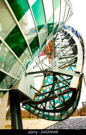 Paris, France.Musée d'art et centre culturel de la Fondation Louis Vuitton conçu par l'architecte Frank Gehry.Détails architecturaux Banque D'Images