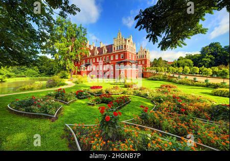 Bad Muskau - Château de Muskau source, fleurs, beau parc Banque D'Images