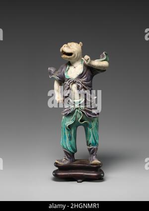 Figure du zodiaque : tigre de Chine.Zodiaque Figure: Tigre.Chine.Porcelaine, dans le biscuit et avec glaçures turquoise et aubergine.Dynastie Qing (1644–1911).Céramique Banque D'Images