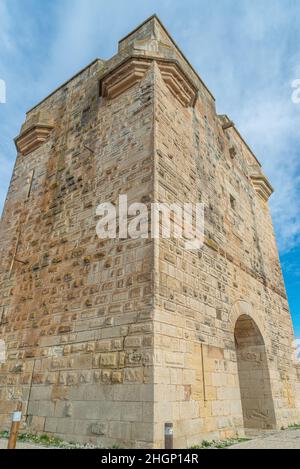 La tour Carbonnière est une tour de guet construite à la fin du XIIIe siècle pour protéger la ville fortifiée d'Aigues-mortes, Arles Banque D'Images