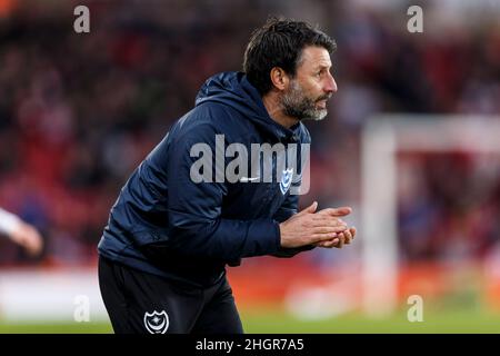 Sunderland, Royaume-Uni.22nd janvier 2022.Danny Cowley, responsable de Portsmouth, lors de la Sky Bet League, un match entre Sunderland et Portsmouth au Stadium of Light le 22nd 2022 janvier à Sunderland, en Angleterre.(Photo de Daniel Chesterton/phcimages.com) Credit: PHC Images/Alamy Live News Banque D'Images