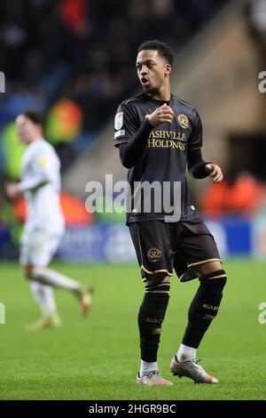 COVENTRY, ROYAUME-UNI.JANVIER 22ND.Chris Willock, de Queens Park Rangers, réagit lors du match de championnat Sky Bet entre Coventry City et Queens Park Rangers au Coventry Building Society Arena, à Coventry, le samedi 22nd janvier 2022.(Crédit : James HolyOak | MI News) crédit : MI News & Sport /Alay Live News Banque D'Images