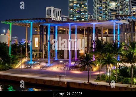 Photo de nuit Musée d'art Perez Miami Banque D'Images