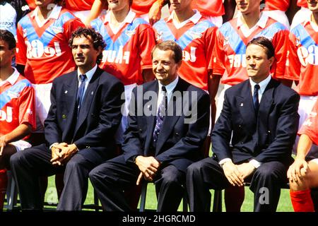 Archives 90ies : Raymond Domenech, Jean-Michel Aucas et Bernard Lacombe, responsables du club de football de Lyon, Olympique Lyonnais (OL), Lyon, France Banque D'Images