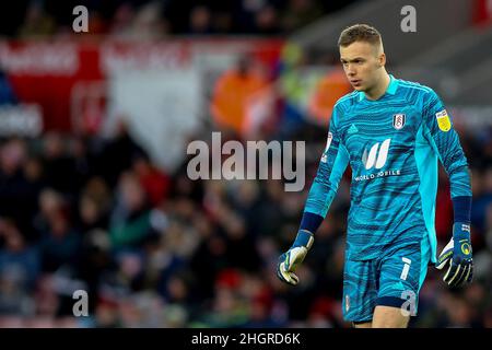 Stoke on Trent, Royaume-Uni.22nd janvier 2022.Le gardien de but de Fulham Marek Rodak regarde dessus.EFL Skybet Championship Match, Stoke City v Fulham au stade Bet365 de Stoke on Trent, le samedi 22nd janvier 2022. Cette image ne peut être utilisée qu'à des fins éditoriales.Utilisation éditoriale uniquement, licence requise pour une utilisation commerciale.Aucune utilisation dans les Paris, les jeux ou les publications d'un seul club/ligue/joueur.pic par Chris Stading/Andrew Orchard sports Photography/Alamy Live News crédit: Andrew Orchard sports Photography/Alamy Live News Banque D'Images