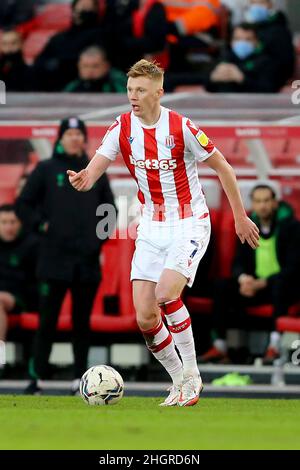 Stoke on Trent, Royaume-Uni.22nd janvier 2022.Sam Clucas de Stoke City en action.EFL Skybet Championship Match, Stoke City v Fulham au stade Bet365 de Stoke on Trent, le samedi 22nd janvier 2022. Cette image ne peut être utilisée qu'à des fins éditoriales.Utilisation éditoriale uniquement, licence requise pour une utilisation commerciale.Aucune utilisation dans les Paris, les jeux ou les publications d'un seul club/ligue/joueur.pic par Chris Stading/Andrew Orchard sports Photography/Alamy Live News crédit: Andrew Orchard sports Photography/Alamy Live News Banque D'Images