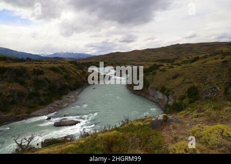 Cascades de Paine, parc national de Torres del Paine, Chili Banque D'Images