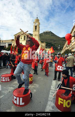 Cassino, Italie 28/01/2011: FIOM GGIL démonstration de sidérurgistes.©Andrea Sabbadini Banque D'Images