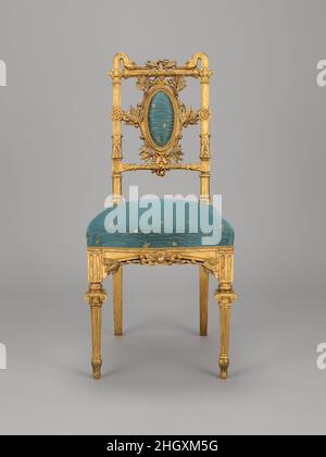 Chaise latérale ca.1870 Herter Brothers William H. Vanderbilt, fils de Cornelius “Commodore” Vanderbilt, a hérité d'une grande fortune et d'une entreprise de transport lucrative, qu'il a développée de façon exponentielle, devenant l'un des hommes les plus riches d'Amérique.En 1879, pour marquer son statut social et économique élevé, il a construit un manoir qui couvrait un bloc entier de la ville sur la Cinquième Avenue, entre cinquante-première et cinquante-deuxième rues.Il a chargé Herter Brothers, l'une des premières firmes d'ébénistes de New York, de décorer et de fournir sa maison.En concevant des schémas décoratifs distincts pour chaque chambre du Banque D'Images