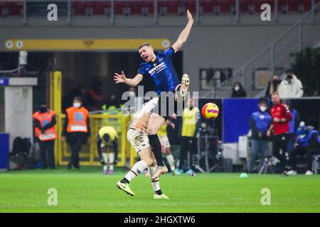 Ediz Dzeko d'Inter en action pendant la série Un match de football entre le FC Internazionale vs Venezia FC le 22 janvier 2022 au stade Giuseppe Meazza à Milan, Italie Banque D'Images