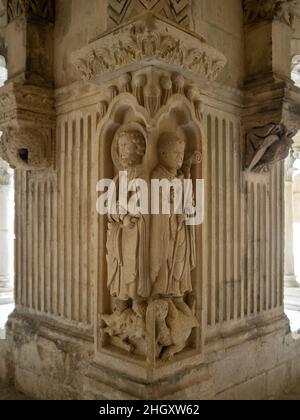 Détail sculpture du cloître de l'Abbaye Montmajour Banque D'Images