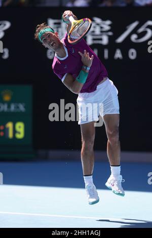 Melbourne, Australie.23rd.Janvier 2022.Le joueur de tennis espagnol Rafael Nadal en action lors du tournoi Open d'Australie au Melbourne Park le dimanche 23 janvier 2022.© Juergen Hasenkopf / Alamy Live News Banque D'Images