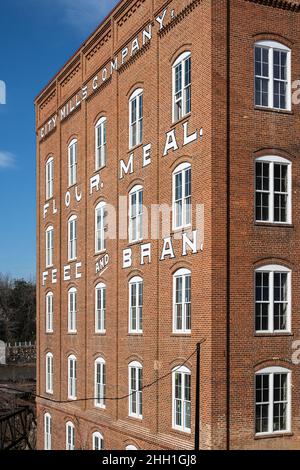 City Mills Hotel, un hôtel haut de gamme situé dans un moulin historique rénové, sur la rivière Chattahoochee, dans le centre-ville de Columbus, en Géorgie.(ÉTATS-UNIS) Banque D'Images