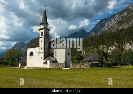 Église Chiesa Di San Gottardo à Bagni di Lusnizza, Italie, Europe Banque D'Images