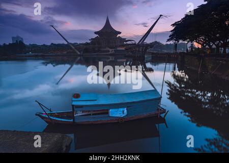 Bateau-taxi à Kuching Waterfront, Kuching Sarawak Banque D'Images