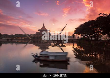 Bateau-taxi à Kuching Waterfront, Kuching Sarawak Banque D'Images