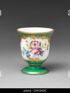 Coupe de crème glacée (chasse à glace) (dans le cadre d'un service) 1771 Sèvres Manufactory French.Tasse à crème glacée (chasse à glace) (faisant partie d'un service).Français, Sèvres.1771. Porcelaine tendre.Céramique-porcelaine Banque D'Images