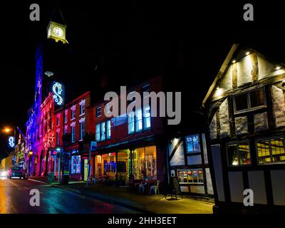 Congleton Town Hall (Cheshire, Royaume-Uni), illuminé pour Noël 2021 Banque D'Images