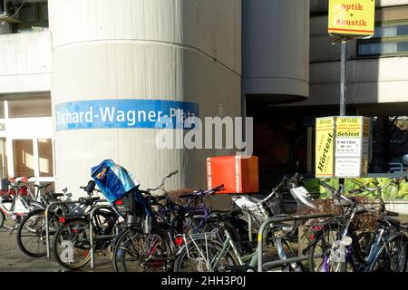 Station de métro Richard-Wagner-Platz, Berlin Banque D'Images