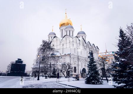 Russie.Moscou.Le territoire du Kremlin de Moscou.Chambres patriarcales avec l'Église des douze Apôtres. Banque D'Images