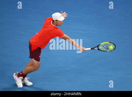 Melbourne, Australie.23rd janvier 2022.Open d'Australie Melbourne Park Day 7 23/01/2022 Miomir Kecmanovic (SRB) au quatrième tour de match Credit: Roger Parker/Alay Live News Banque D'Images