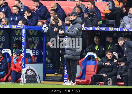 Jürgen Klopp, directeur de Liverpool, célèbre Alex Oxlade-Chamberlain #15 de l'objectif de Liverpool à faire 0-2 Banque D'Images