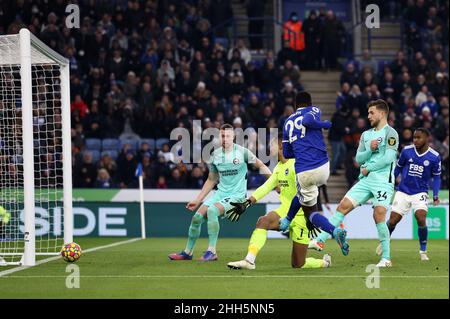 Leicester, Royaume-Uni.23rd janvier 2022.Patson Daka de Leicester City marque son premier but lors du match de la Premier League au King Power Stadium de Leicester.Crédit photo à lire : Darren Staples/Sportimage crédit : Sportimage/Alay Live News Banque D'Images
