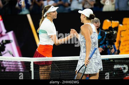 Ashleigh Barty d'Australie et Amanda Anisimova des États-Unis en action lors du quatrième tour de l'Open d'Australie 2022, tournoi de tennis WTA Grand Chelem le 23 janvier 2022 à Melbourne Park à Melbourne, Australie - photo : Rob Prange/DPPI/LiveMedia Banque D'Images