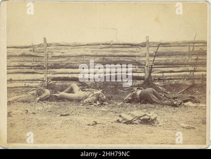Vue dans le champ, sur le côté ouest de Hagerstown Road, après la bataille d'Antietam, Maryland, septembre 1862 1862 Alexander Gardner American, Scottish.Vue dans le champ, sur le côté ouest de Hagerstown Road, après la bataille d'Antietam, Maryland, septembre 1862 259605 Banque D'Images
