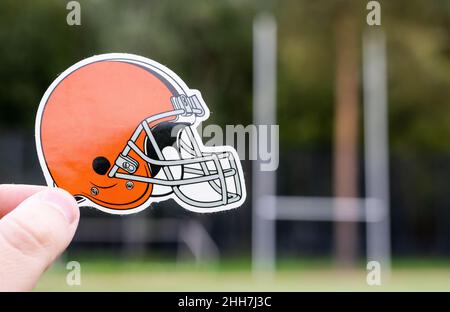 16 septembre 2021, Cleveland, Ohio.Emblème d'une équipe américaine professionnelle de football Cleveland Browns basée à Cleveland au stade sportif. Banque D'Images