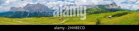 Le plateau de Pralongia au coeur des Dolomites, entre Corvara et San Cassiano Banque D'Images