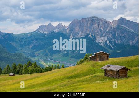 Le plateau de Pralongia au coeur des Dolomites, entre Corvara et San Cassiano Banque D'Images