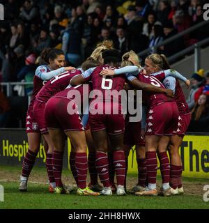 Burton, Royaume-Uni.23rd janvier 2022.Burton, Angleterre, 23rd janvier 20 les joueurs Aston Villa célèbrent le but du match WSL entre Leicester City et Aston Villa au Pirelli Stadium Gareth Evans/SPP crédit: SPP Sport Press photo./Alamy Live News Banque D'Images