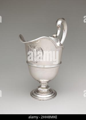 Ewer (un de deux) 1740/41 Peter Archambo I British quand George Booth est devenu comte de Warrington à l'âge de dix-neuf ans, il a hérité de la succession de Dunham Massey, qui était lourdement accablée par la dette.Trente ans se sont écoulés avant qu'il puisse se permettre de reconstruire sa fierté familiale en achetant de l'argent à grande échelle.Cette paire de brebis monumentales (voir aussi 68.141.140) était parmi l'argent qui a fourni les dix chambres principales de la maison, toutes équipées de suffisamment d'argent pour effectuer les ablutions du matin.Égout (un de deux).Britannique, Londres.1740/41.Argent.Métal-argent Banque D'Images