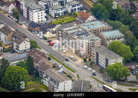 Vue aérienne, chantier et nouveau bâtiment d'une maison de retraite, Düsseldorfer Landstraße 163-169, Buchholz, Duisburg, Ruhr,Rhin-Nord-Ouest Banque D'Images