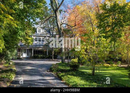 Grande maison de banlieue à Highland Park Banque D'Images