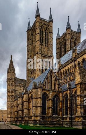 LINCOLN CATHEDRAL (1072) LINCOLNSHIRE ANGLETERRE ROYAUME-UNI Banque D'Images