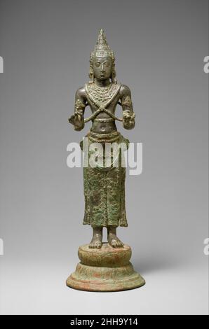 Bodhisattva, probablement Avalokiteshvara ca.8th siècle Sri Lanka Bouddhisme Mahayana a autrefois prospéré au Sri Lanka, aux côtés du Bouddhisme Theravada, comme en témoigne ce bodhisattva.Bodhisattva, probablement Avalokiteshvara.Sri Lanka. CA.8th siècle.Bronze à haute teneur en étain.Période Anuradhapura.Sculpture Banque D'Images