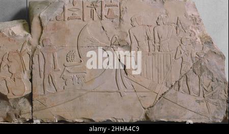 Reliefs de la tombe de Nespekashuty 656–610 avant J.-C. période tardive, Saite après un laps de trois siècles dans la construction de tombeaux décorés à Thèbes, les hauts fonctionnaires de la dynastie fin 25th et de la dynastie 26th construisit de nouveau des tombeaux élaborés à Thèbes, et les décoré de reliefs calcaires fins.Les temples et tombes du Royaume du milieu et du Nouveau Royaume de Thèbes ont proposé le sujet et ont enflamé leur style.Un de ces projets impressionnants a été le tombeau de Nespekashuty, le vizier installé à Thèbes par Psamtik I après le retrait de la dynastie des Kushites par les Assyriens.Premier cours Banque D'Images