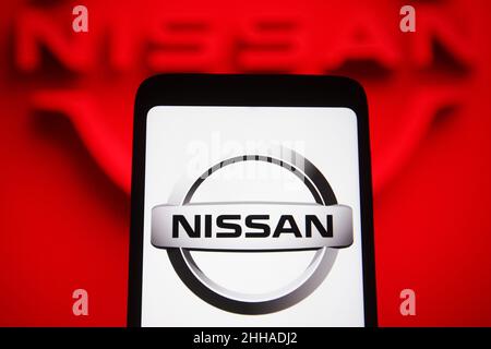 Ukraine.23rd janvier 2022.Dans cette illustration, un logo Nissan Motor Corporation apparaît sur l'écran d'un smartphone.(Credit image: © Pavlo Gonchar/SOPA Images via ZUMA Press Wire) Banque D'Images