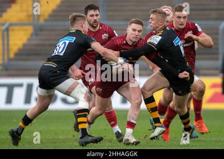 Limerick, Irlande.23rd janvier 2022.Rory SCANNELL de Munster affronté par Charlie ATKINSON de Wasps et Ali CROSSDALE de Wasps lors de la Heineken Champions Cup, Round 4, Pool B match entre Munster Rugby et Wasps au parc Thomond de Limerick, Irlande, le 23 janvier 2022 (photo par Andrew SURMA/ Credit: SIPA USA/Alay Live News Banque D'Images