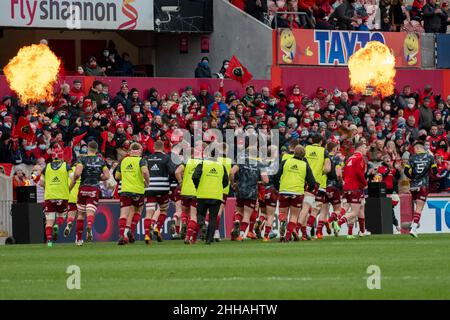 Limerick, Irlande.23rd janvier 2022.L'équipe de Munster pendant la Heineken Champions Cup, Round 4, Pool B match entre Munster Rugby et Wasps au parc Thomond de Limerick, Irlande, le 23 janvier 2022 (photo par Andrew SURMA/ Credit: SIPA USA/Alamy Live News Banque D'Images
