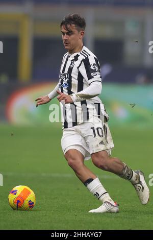 Milan, Italie.23rd janvier 2022.Paulo Dybala de Juventus pendant la série Un match à Giuseppe Meazza, Milan.Crédit photo à lire: Jonathan Moscrop/Sportimage crédit: Sportimage/Alay Live News Banque D'Images