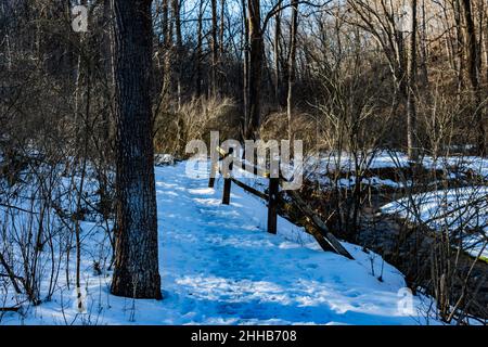 Randonnée en hiver dans le parc Nixon, York Colunty, Pennsylvanie, États-Unis Banque D'Images