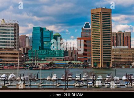 Photo du centre-ville de Baltimore et du port intérieur prise de Federal Hill, Baltimore, Maryland, États-Unis Banque D'Images